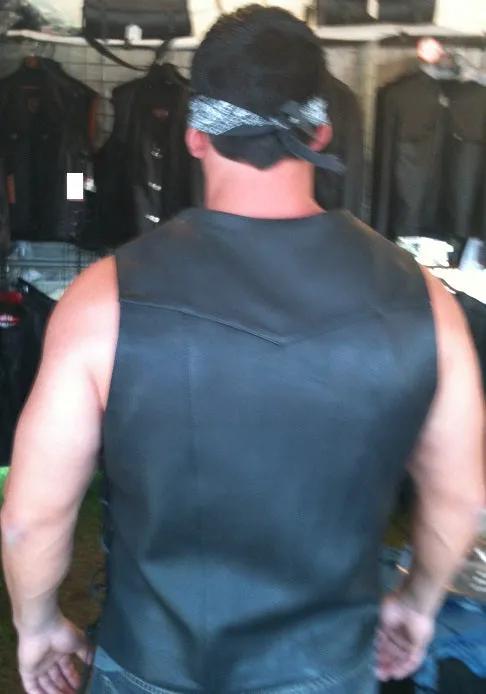 Classic leather motorcycle vest 10 pocket