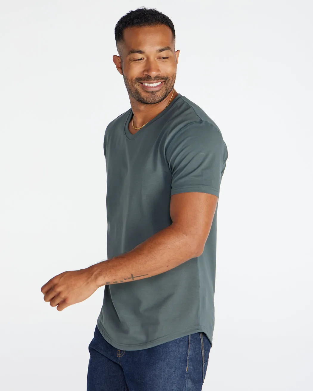 Drop-Cut V-Neck: LUX <!-- Size XL -->