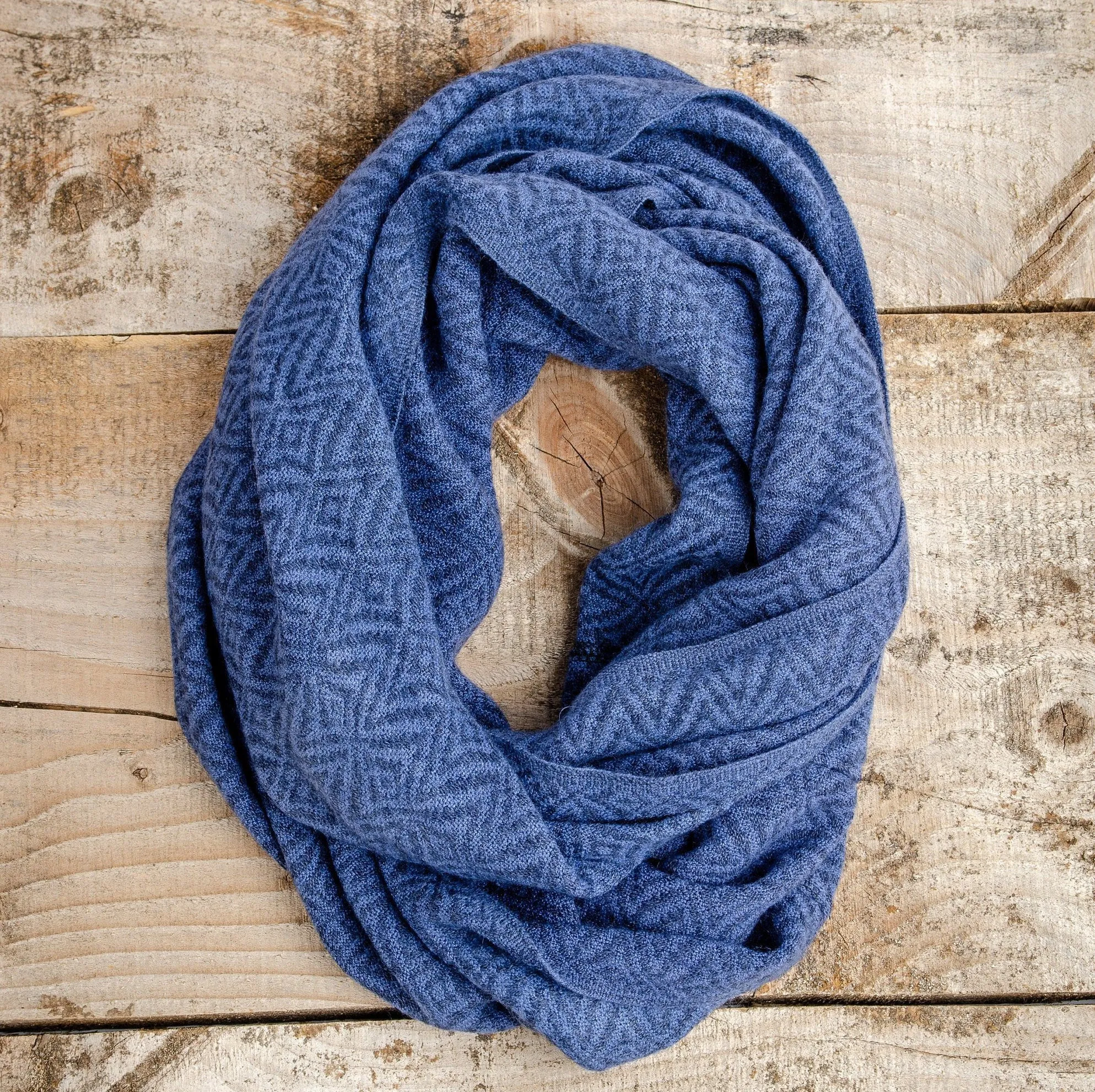 Infinity Loop Wool Knit Boho Scarf (White & Grey)