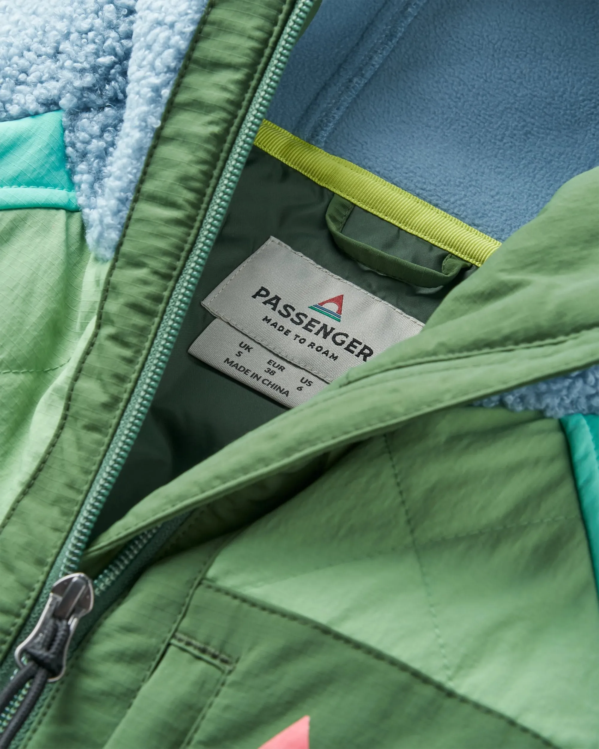 Lara Quilted Jacket - Faded Denim/Stem Green