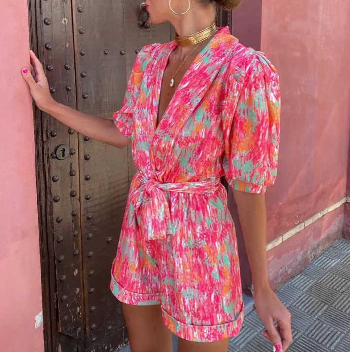 Leonora-Overall