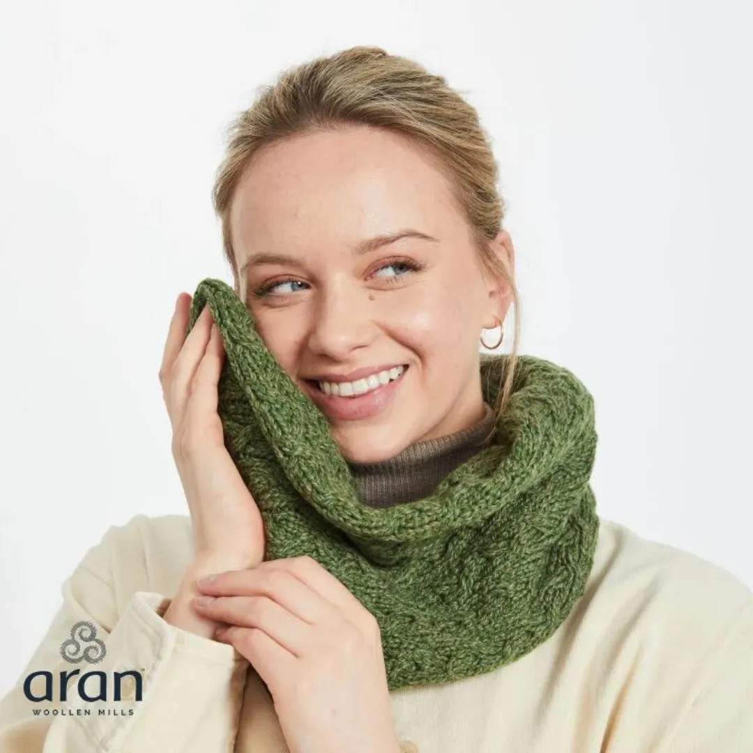 Merino Wool Infinity Cabled Scarf Green