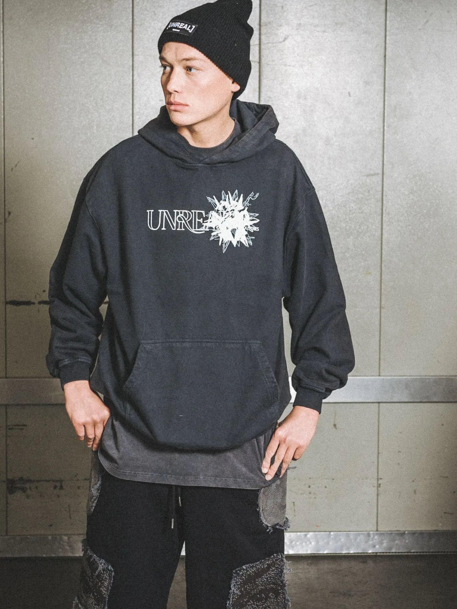 UNREAL Shadow Hoodie Washed black