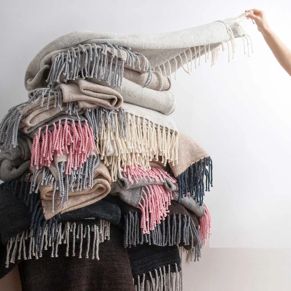 WONDER SCARF | BLACK   LIGHT GRAY