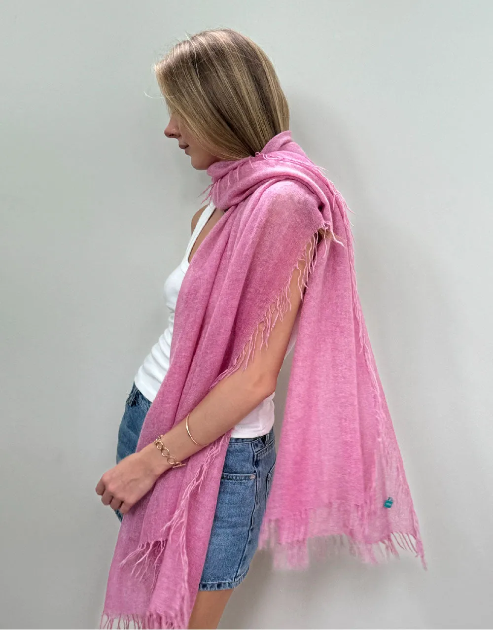 Woven Fringed Scarf in Raspberry